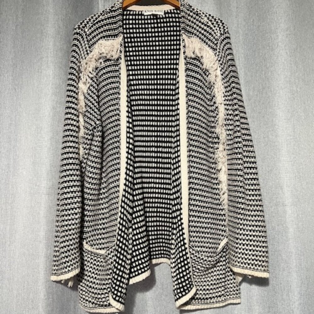 Knox Rose 60%cotton black/white sweater, Great condition